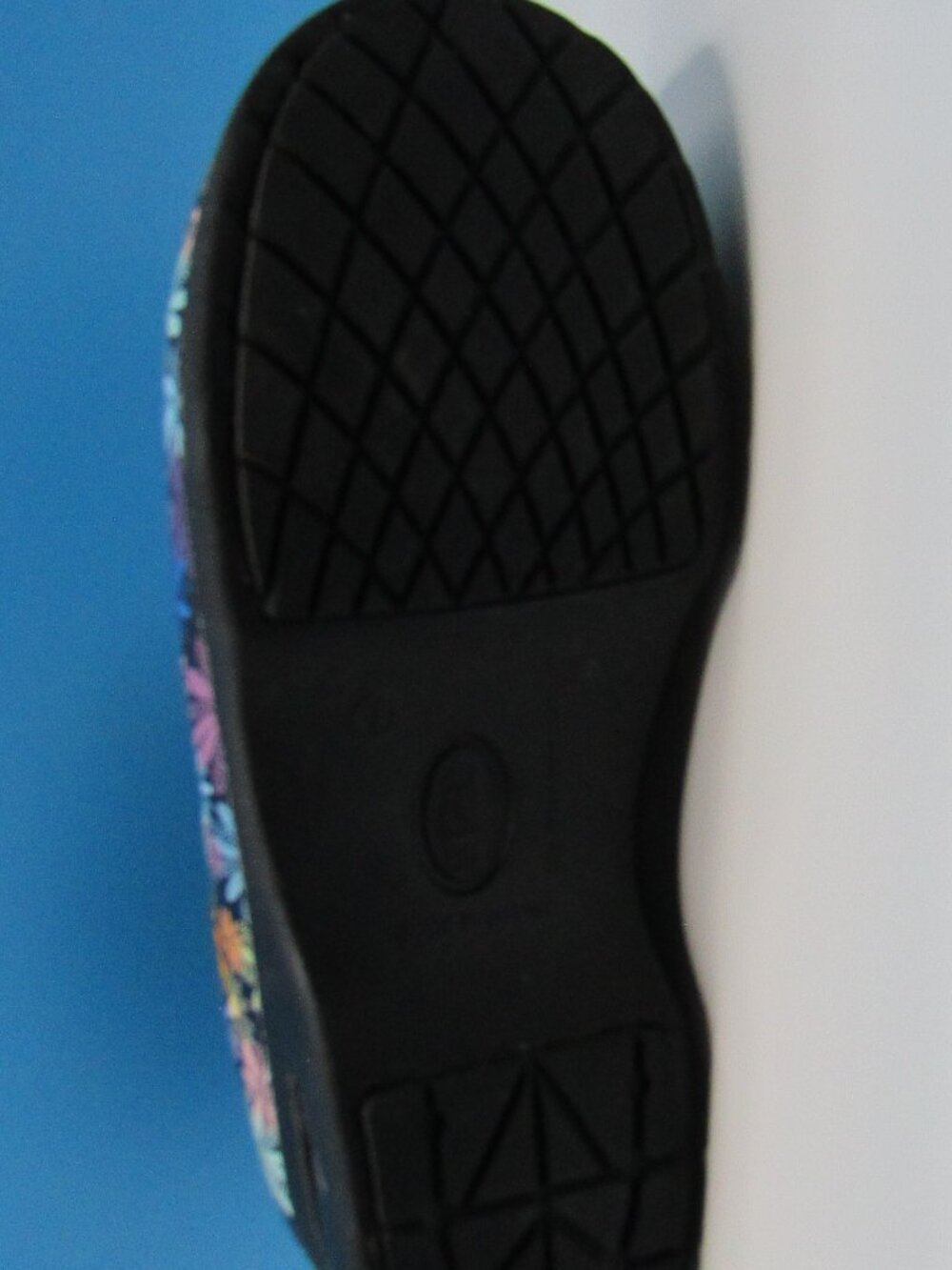 ANYWEAR | Women's Clogs | Size 7 | Floral | Slip Resistant | Cushion Insole - Picture 7 of 7